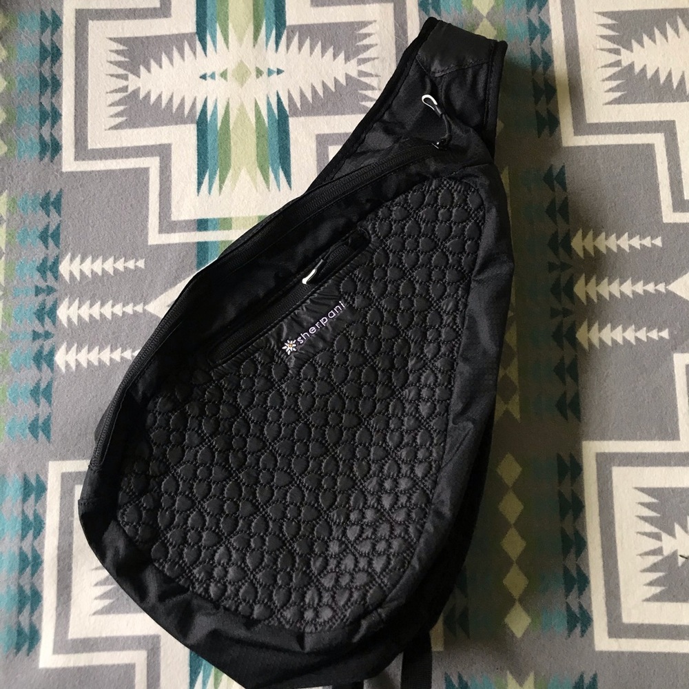 Sherpani teardrop shaped sling pack